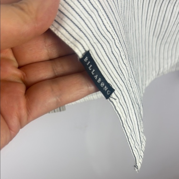 Billabong Gray Stripped Casual Button Down Shirt Short Sleeves Size Large - Picture 8 of 13